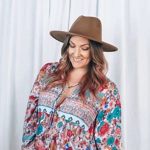 SOLD OUT NWT Wide Brim Western Style Fedora Hat Brown OS